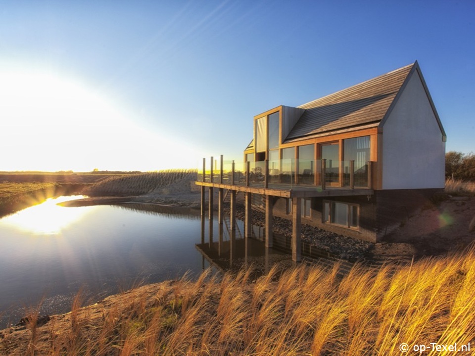 Waddenlodge, Combining online learning with a wonderful holiday